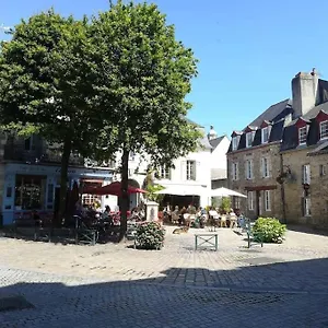  Appartement Elegant Studio Et Situation Exceptionnelle, La Maison Bleue D'auray En Centre Historique France